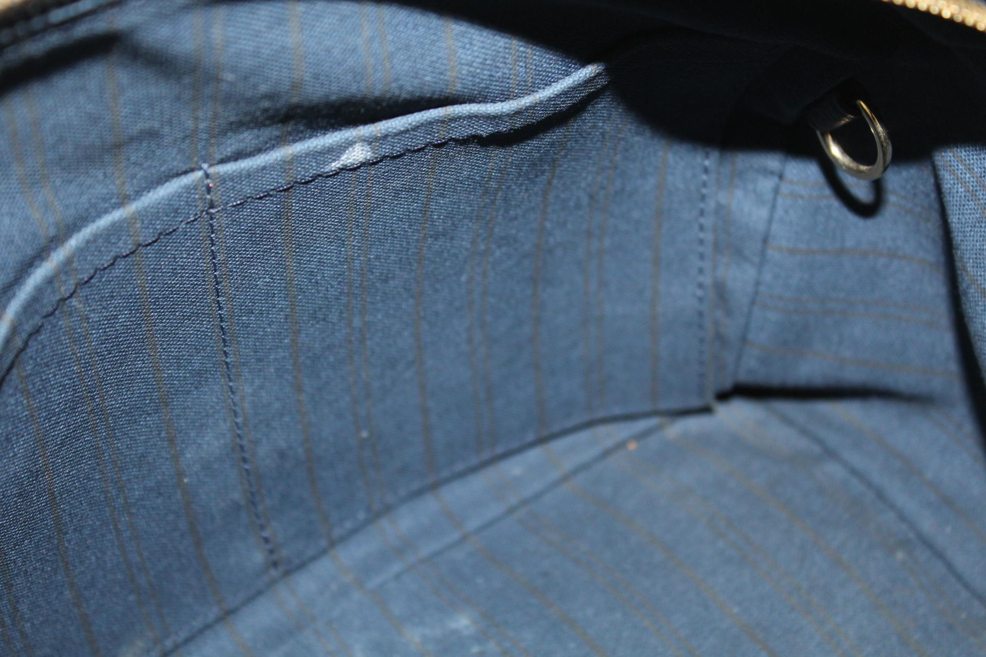 2012s Louis Vuitton Blue Infini Monogram Empreinte Leather Speedy 25 Bag In Excellent Condition In Torre Del Greco, IT