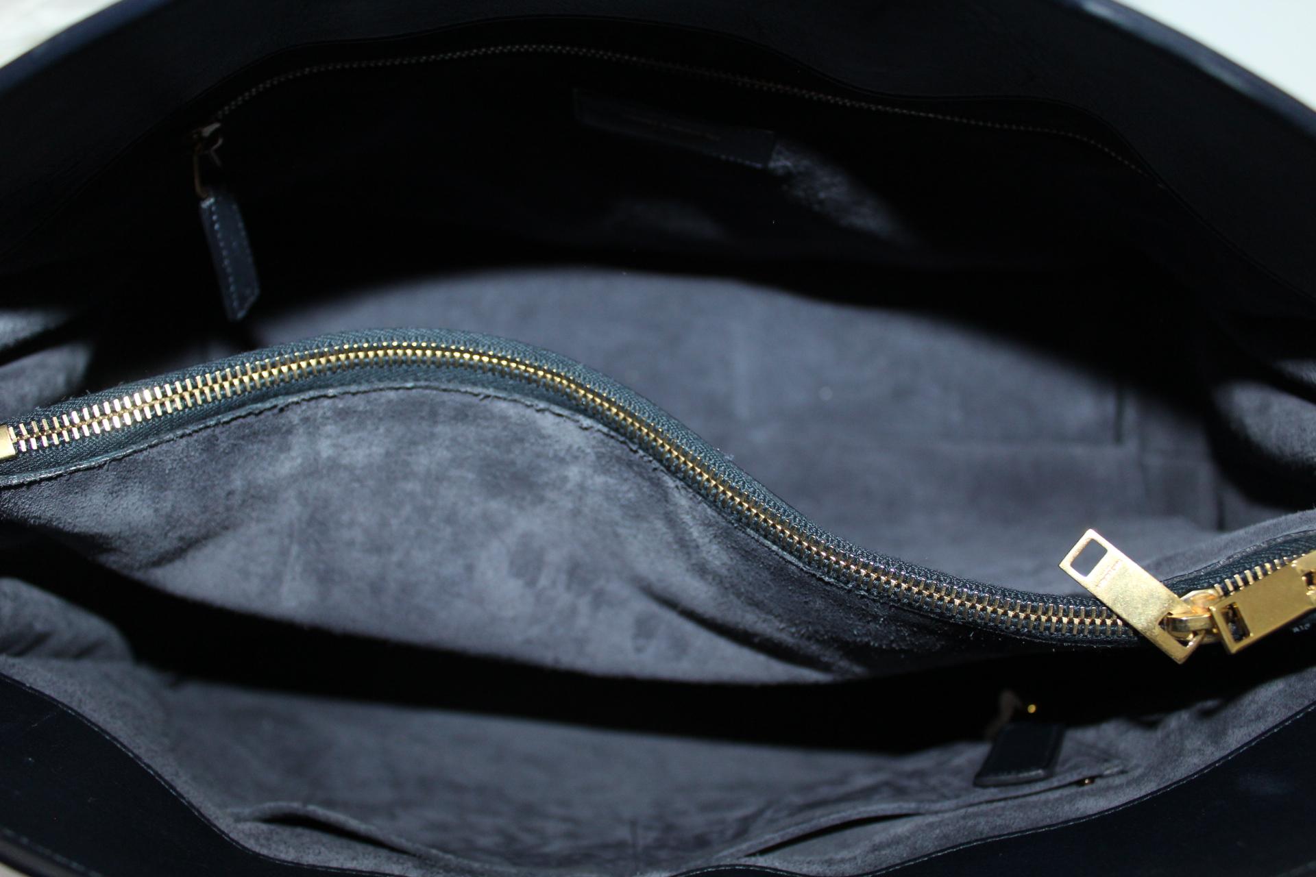 Yves Saint Laurent Blu Leather Sac de Jour Bag 1