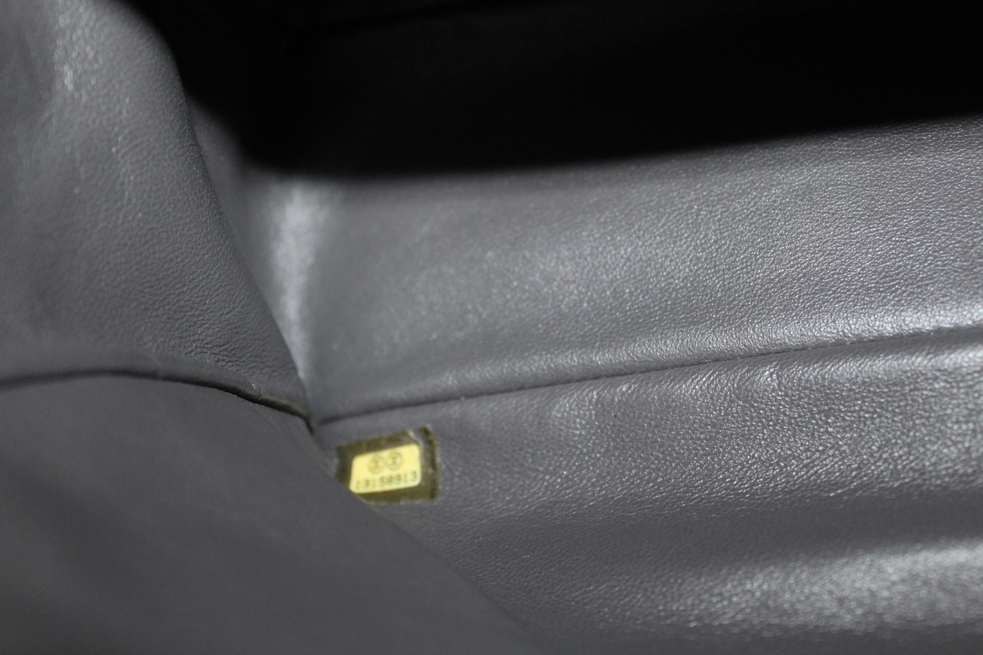 Gray 2009/2010 Chanel Gry Leather Maxi Jumbo Bag