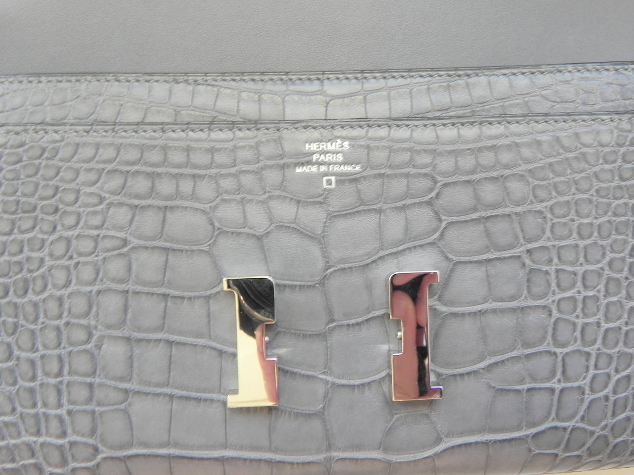 Hermes Portefeuille Constance Alligator Mississippiensis Gray In New Condition In New York, NY