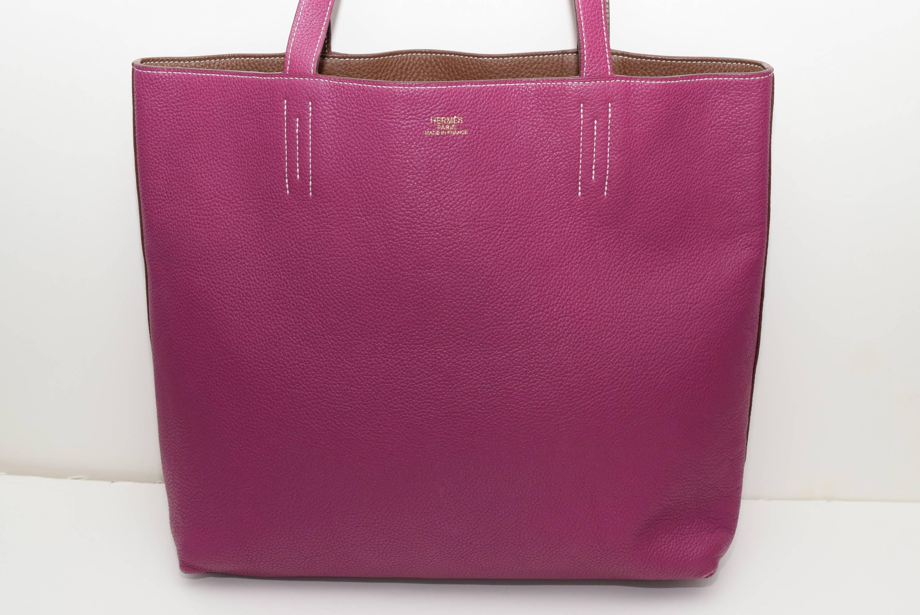 Hermes 45cm in Taurillon Clemence Leather Large Double Sens Reversible Tote Bag in Horse chestnut and Tosca Pink. Reference: HO6227OCAAI - Handle adds 8,6