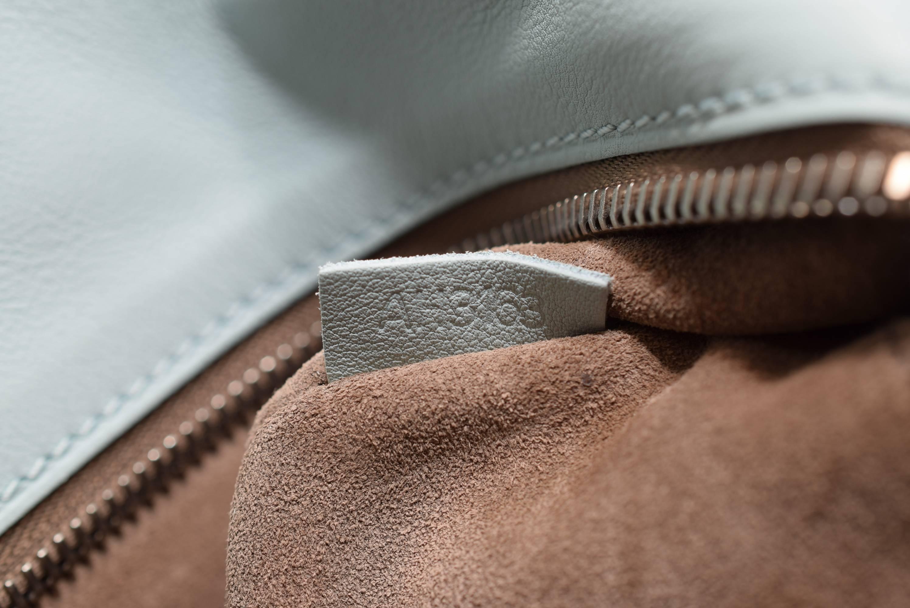 Louis Vuitton Veau Soie Parnassea Bagatelle Hobo Azur aus Kalbsleder 2