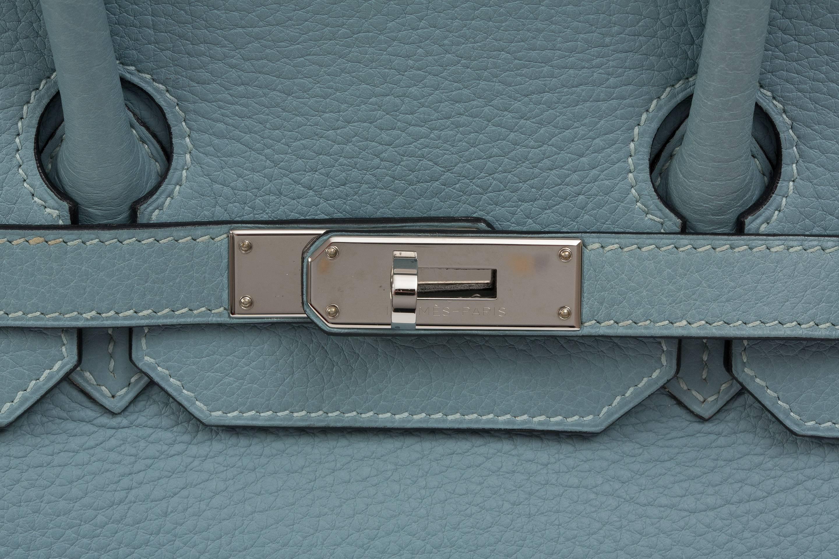 Hermes Birkin in Ciel Blue 35cm In Excellent Condition For Sale In New York, NY