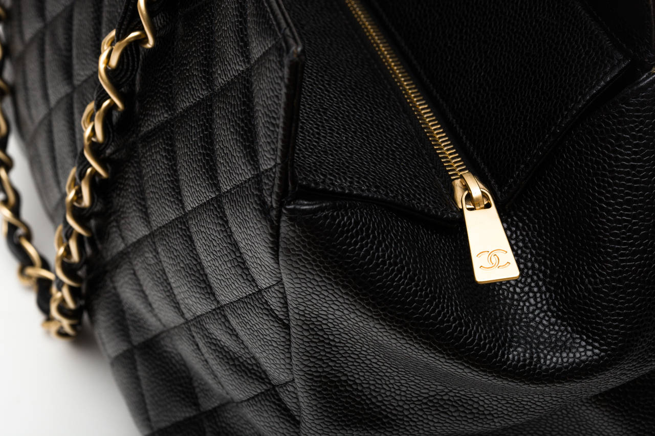 Women's Chanel Large Caviar Black Tote Bag ...