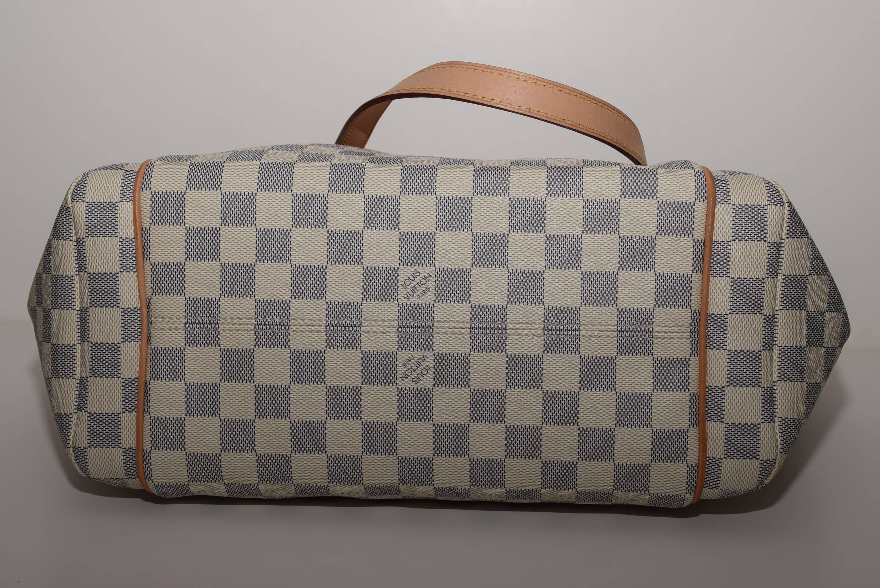 Louis Vuitton Totally PM Damier Azur.Circa :2008 . In Excellent Condition For Sale In New York, NY