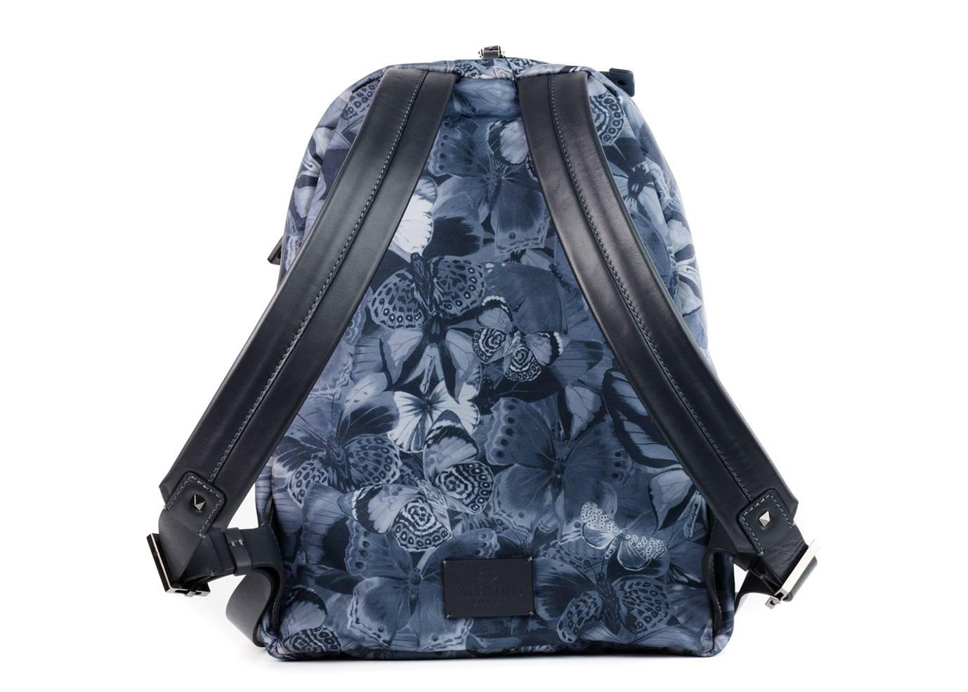 Valentino Gray Butterfly Printed Nylon Backpack In New Condition For Sale In Brooklyn, NY