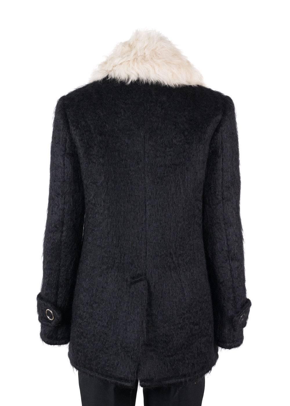 Brand Alexander Wang Shearling Coat
Original Tag
Retails in Stores & Online for $2500
Women's Size US 0 Fits True to Size

Your Alexander Wang Coat will never disapoint during the winter season. This coat was constructed using 100% pure lamb and