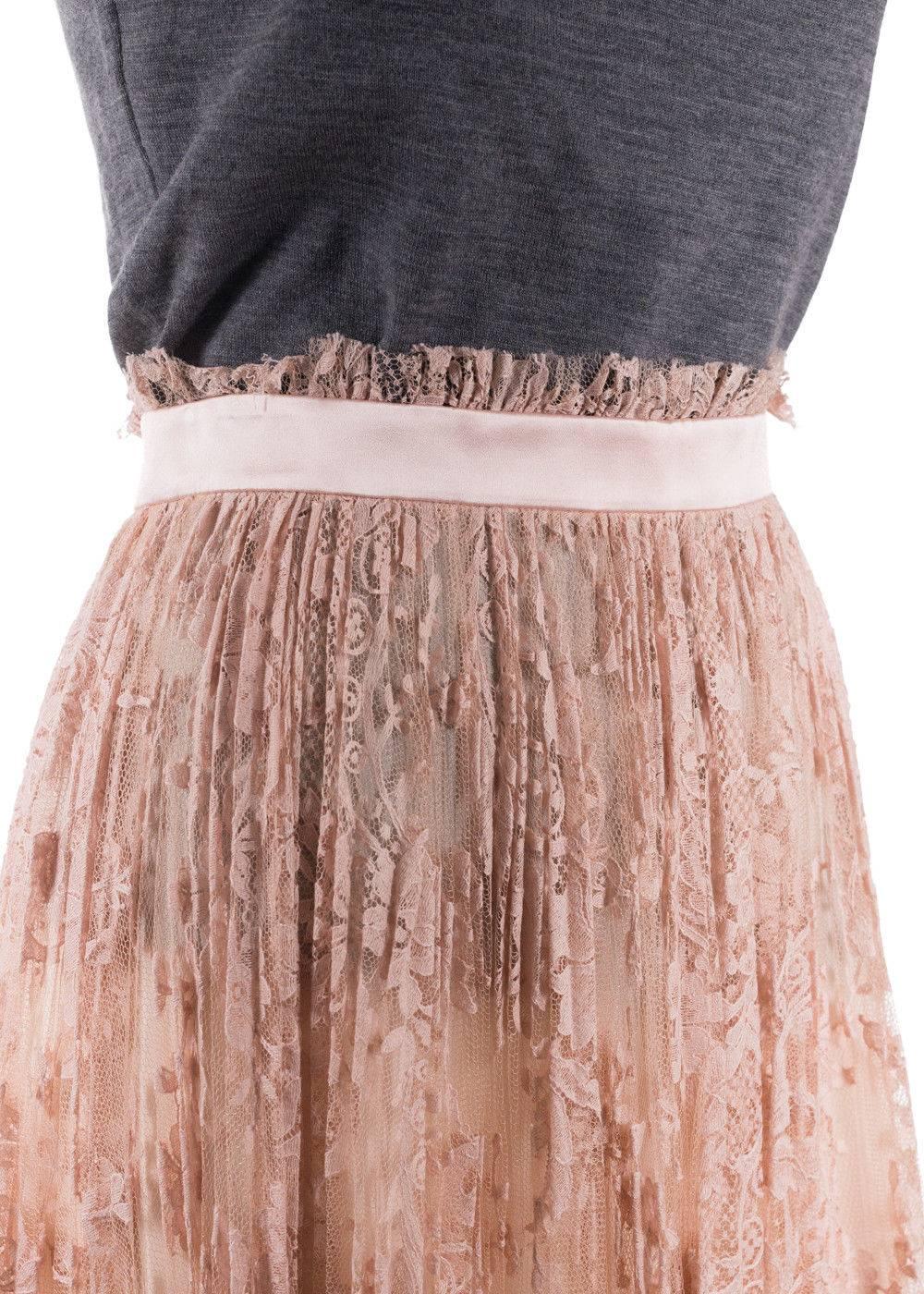 Alexander Mcqueen Womens Pink Pleated Floral Lace Skirt Sz 42/6~RTL$2420

Brand New Alexander McQueen Pleated Floral Lace Skirt
Original Tag
Retails in Stores & Online for $2420
Women's Size EUR 42/ US 6 Fits True to Size

Alexander McQueen's Floral