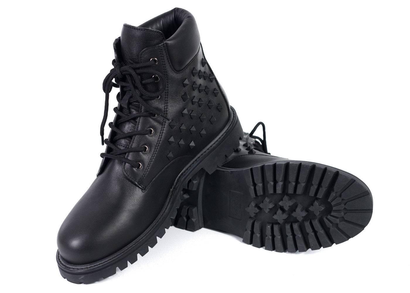 Valentino Mens Black Rockstud Lace Up Combat Boot  In New Condition For Sale In Brooklyn, NY