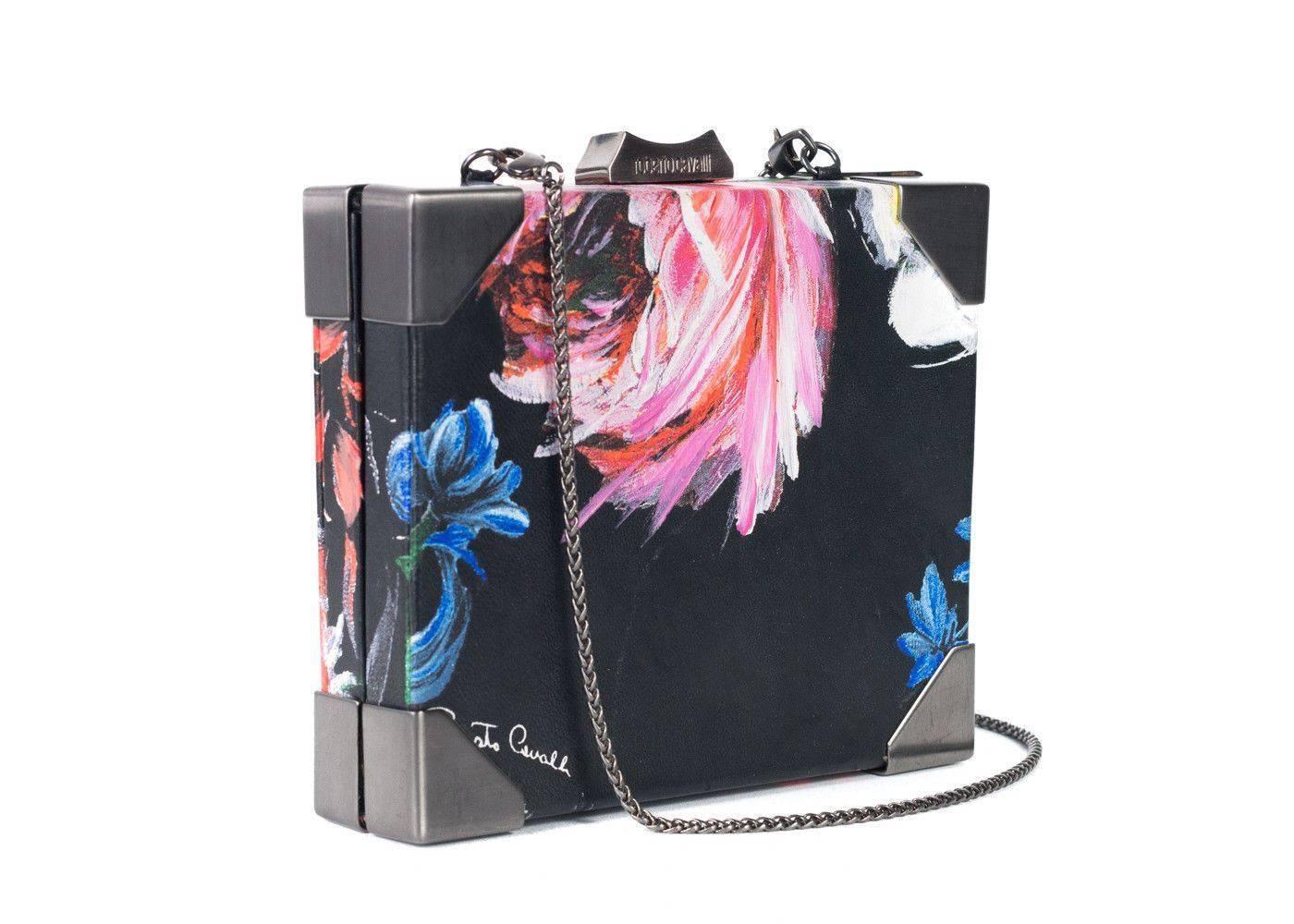 Brand New Roberto Cavalli Shoulder Bag
Original Tags and Dust Bag Included
Retails in Stores & Online for $2970
Size Small

This delicate floral print bag is the perfect Roberto Cavalli piece for the night. Slip into all black and carry your box