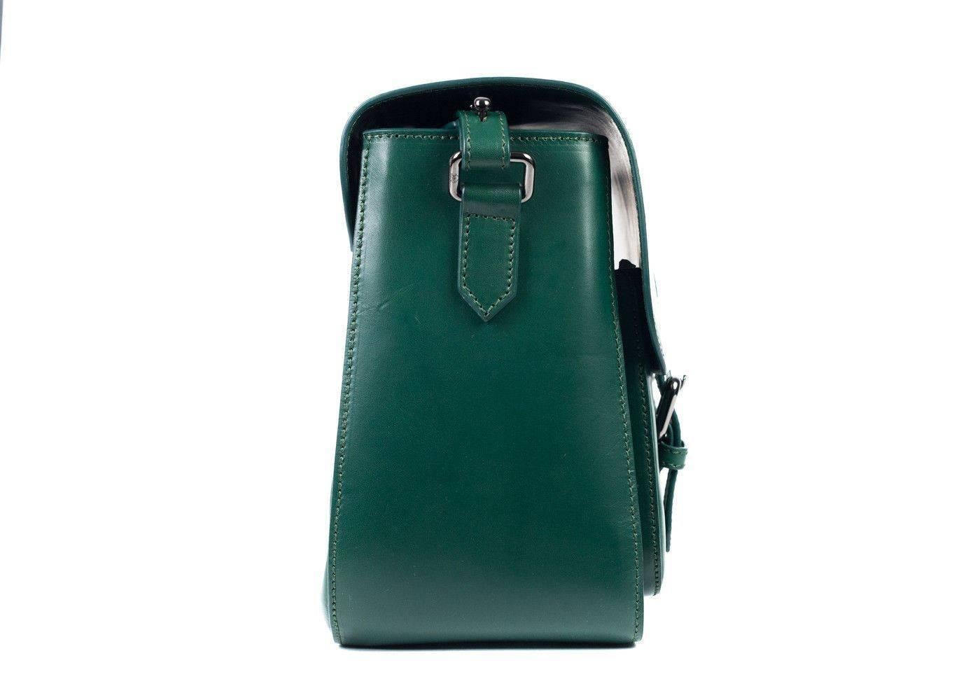 Women's or Men's Roberto Cavalli Green Smooth Leather Double Strap Satchel Shoulder Bag For Sale