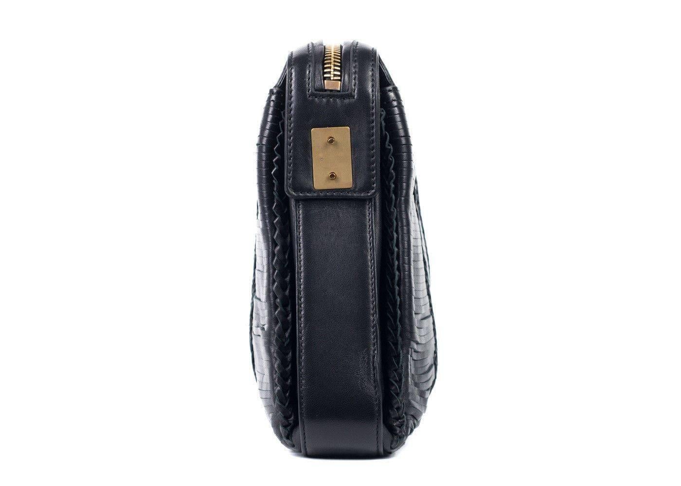 Roberto Cavalli Women's Black Leather Woven Shoulder Bag In New Condition For Sale In Brooklyn, NY