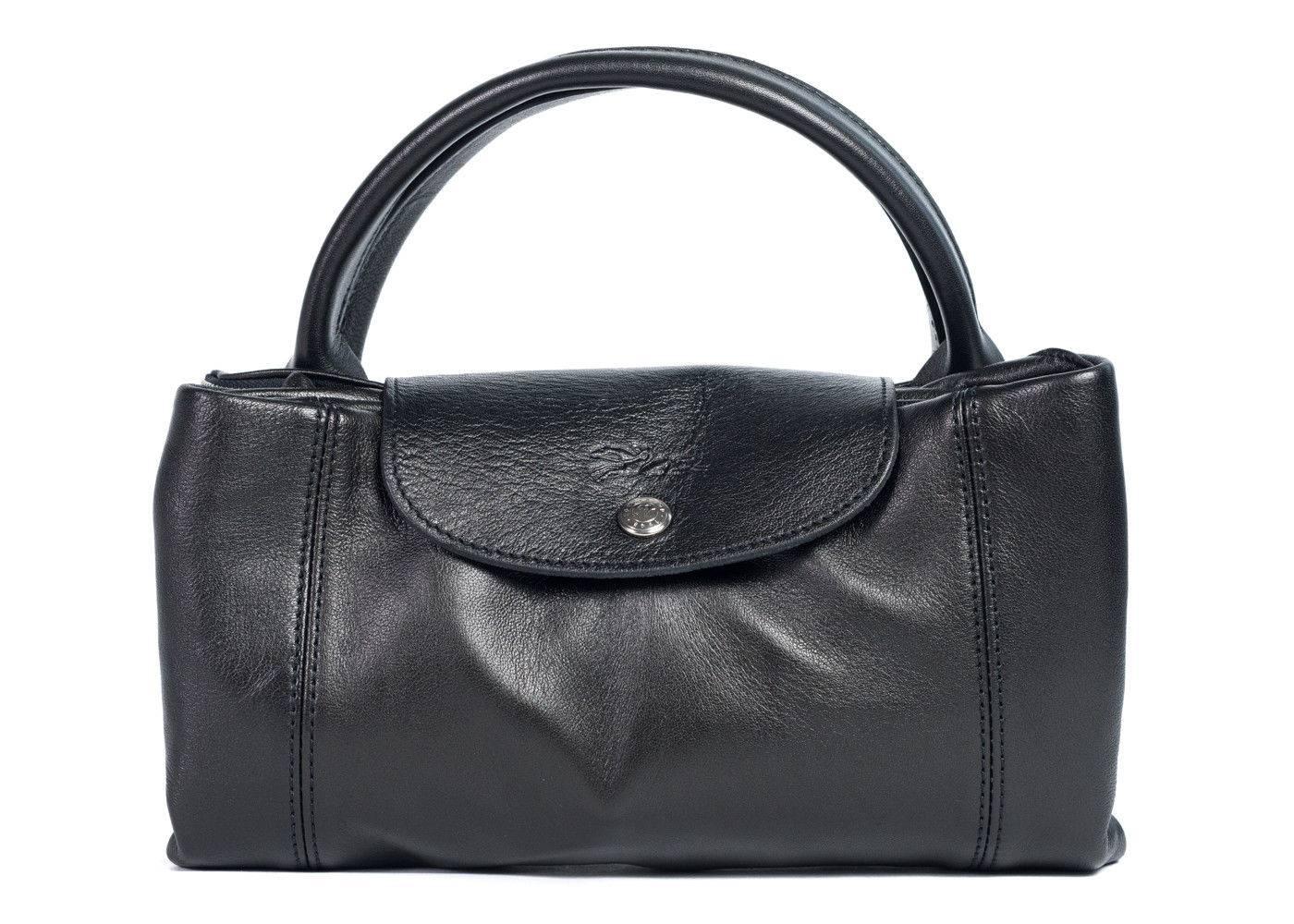 Longchamp Black Leather Le Pliage Cuir Large Top Handle Bag In New Condition For Sale In Brooklyn, NY
