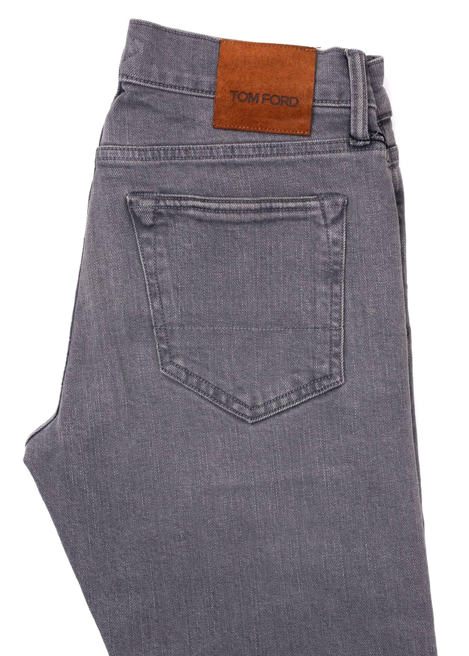 Tom Ford Selvedge Denim Jeans Medium Grey Wash Size 38 Slim Fit Model   In New Condition For Sale In Brooklyn, NY