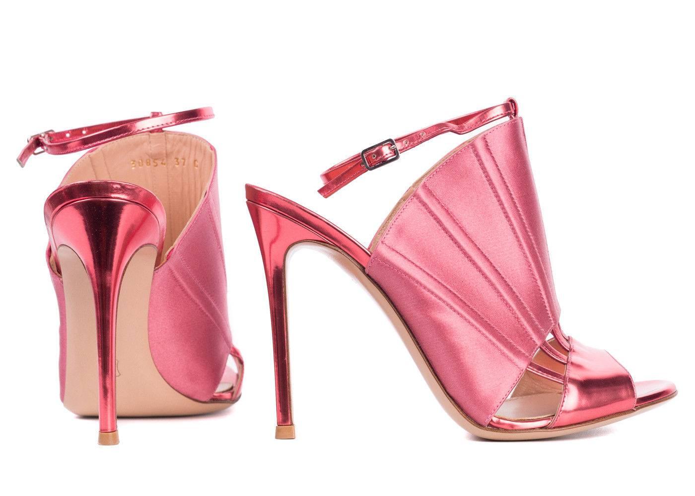 Gianvito Rossi Pink Corset Caged Metallic Leather Sandal Heels In New Condition For Sale In Brooklyn, NY