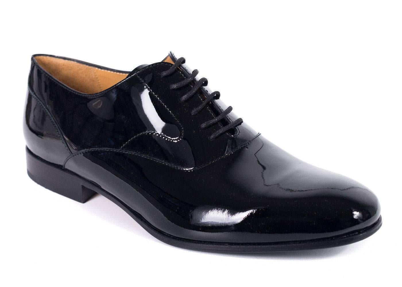 Women's or Men's Valentino Mens Black Almond Toe Patent Leather Lace Up Oxfords For Sale
