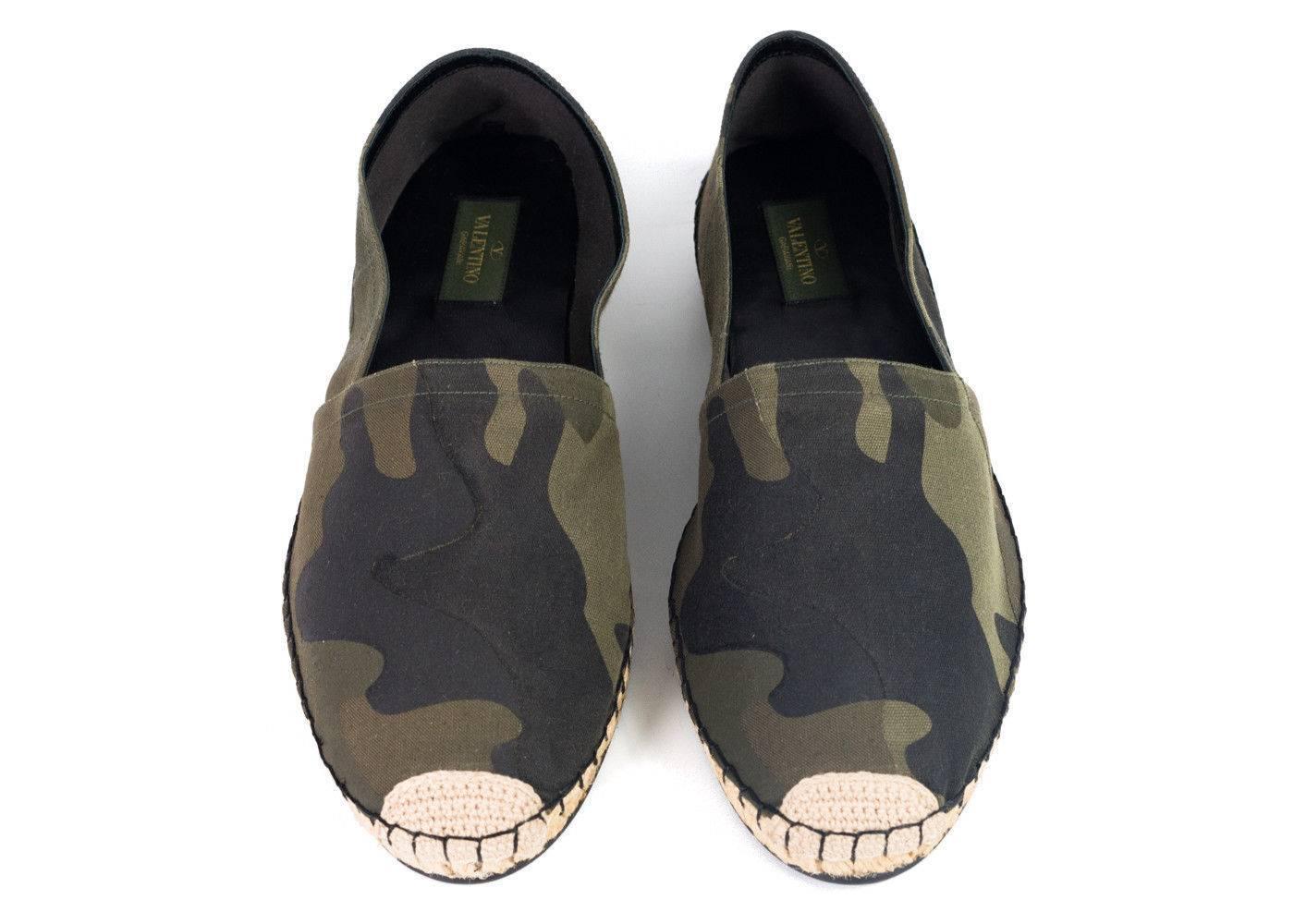 Black Valentino Men's Green Camouflage Canvas Espadrilles Slip-On Shoes  For Sale
