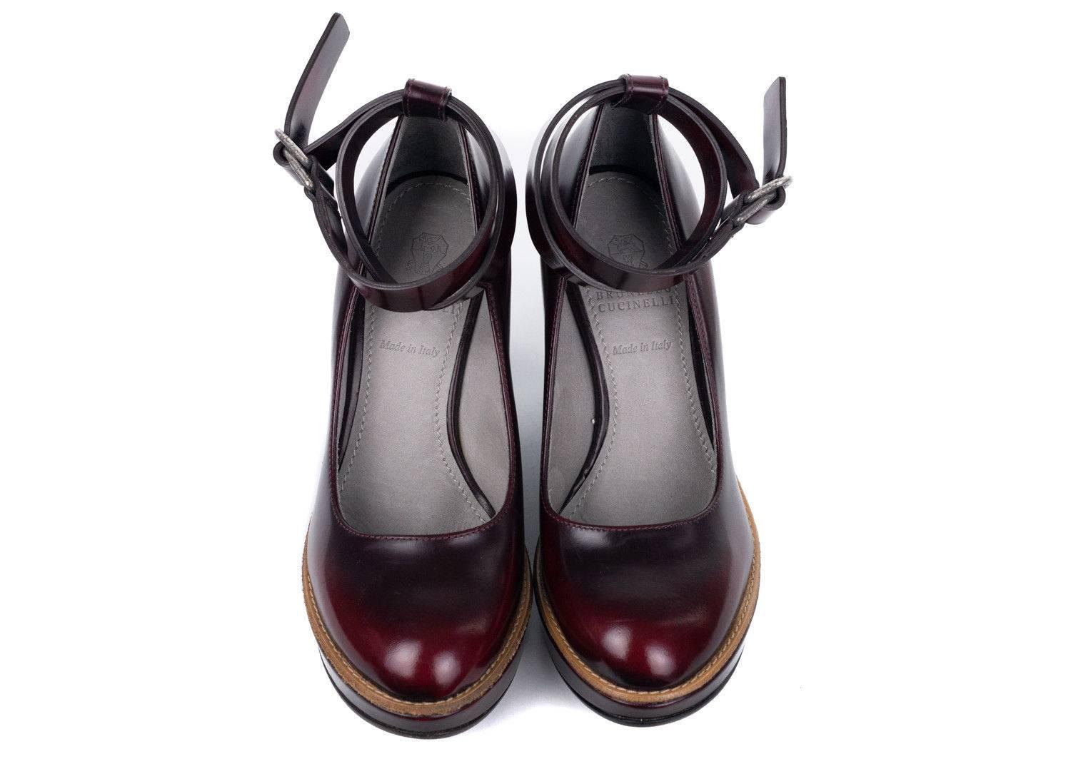 Brunello Cucinelli Women's Burgundy Wedges Sandals In New Condition For Sale In Brooklyn, NY