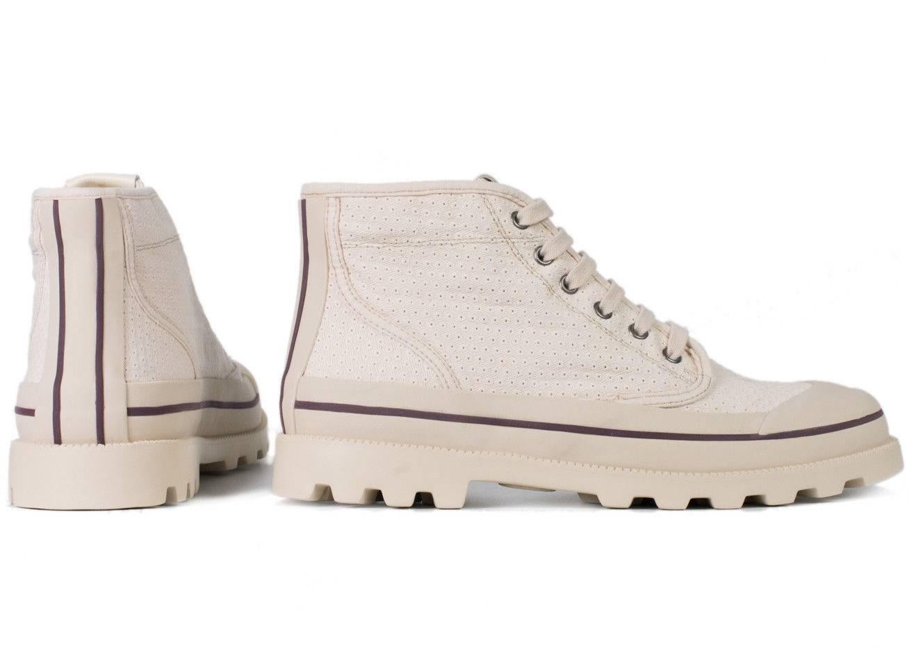 Valentino Men's Beige Canvas Perforated Desert Boot In New Condition For Sale In Brooklyn, NY