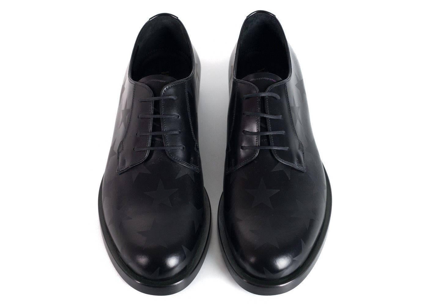 Valentino Men's Black Leather Lace-Up Star Derby Oxford For Sale 1