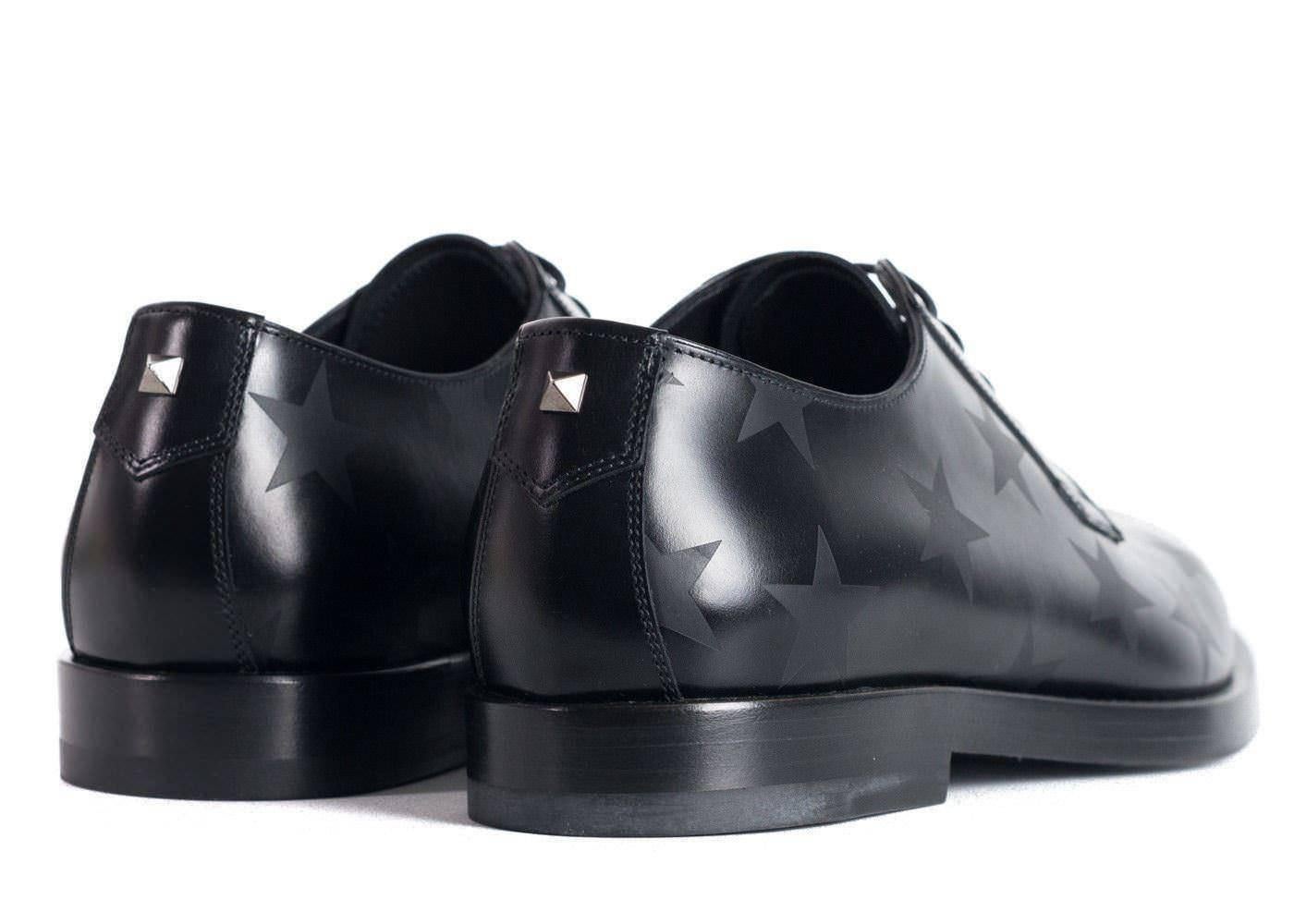 Valentino Men's Black Leather Lace-Up Star Derby Oxford  In New Condition For Sale In Brooklyn, NY
