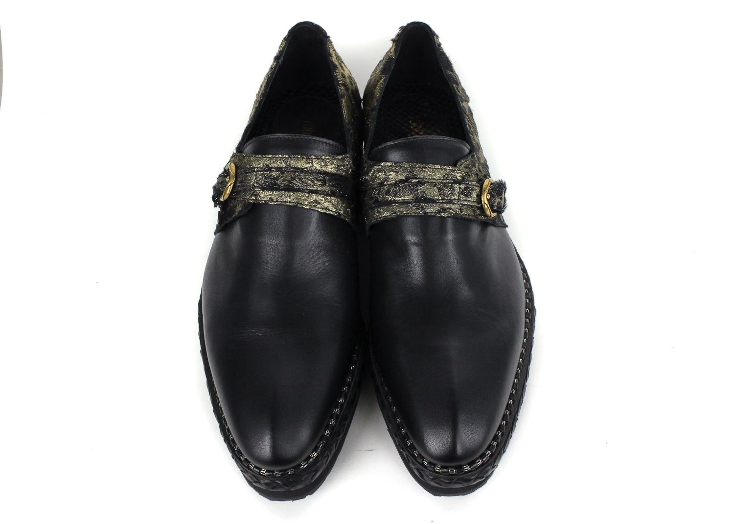 Roberto Cavalli Mens Black Leather and Gold Metallic Loafers. These loafers feature a gold metallic detailing and a buckle fastening for easy access. Pair these loafers with black slacks and a polo shirt for a chic every day look.

Leather 
Gold