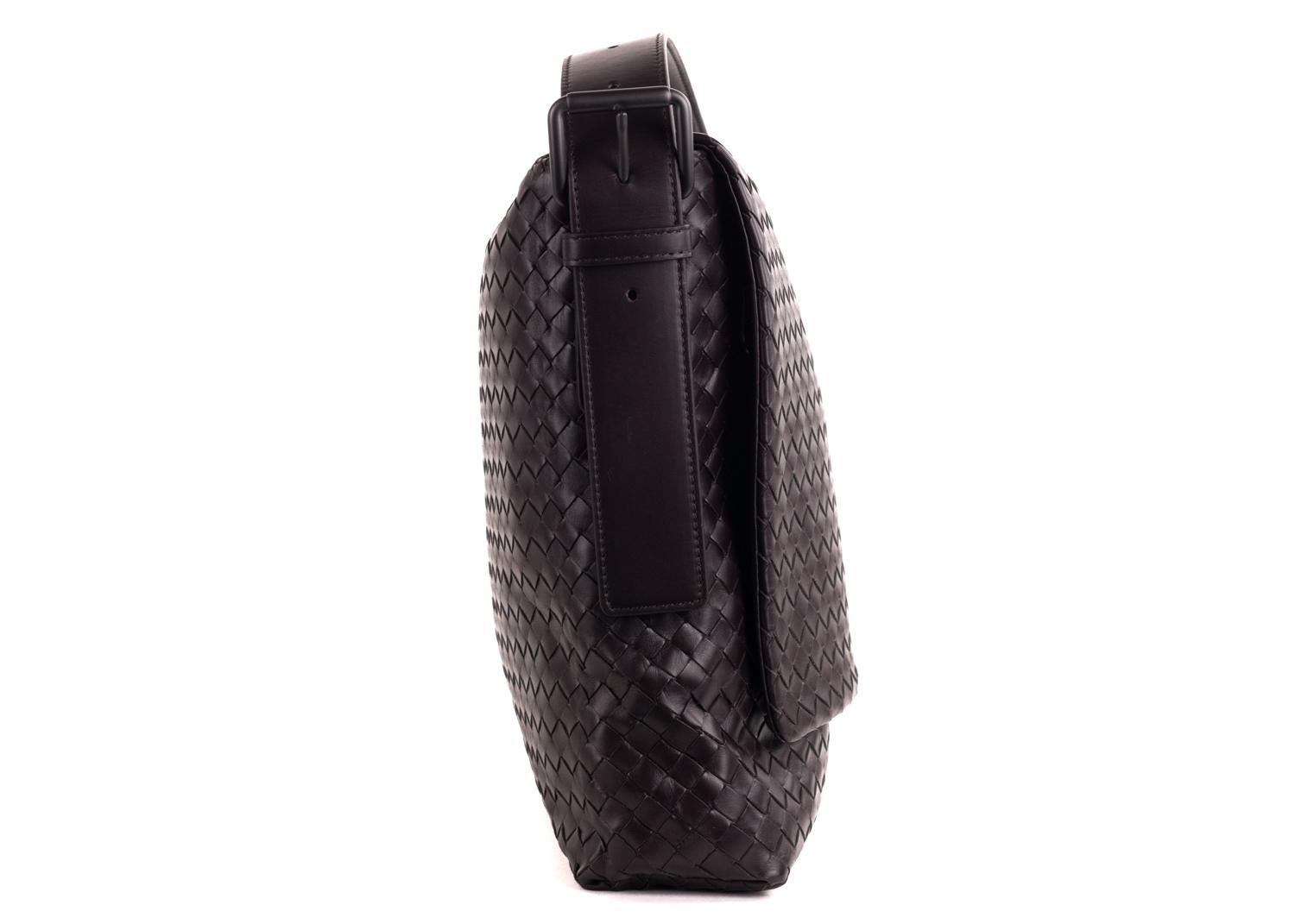 Black Bottega Veneta Dark Brown Prusse Intrecciato Calf Leather Messenger Bag