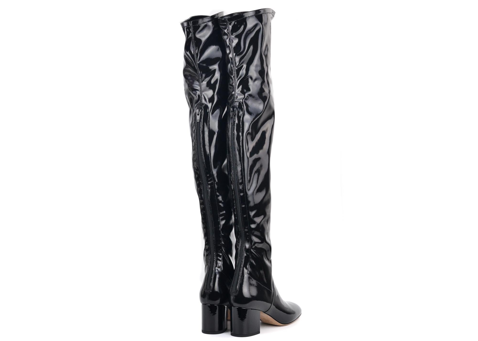 Valentino Black Patent Leather Thigh High Boots In New Condition For Sale In Brooklyn, NY