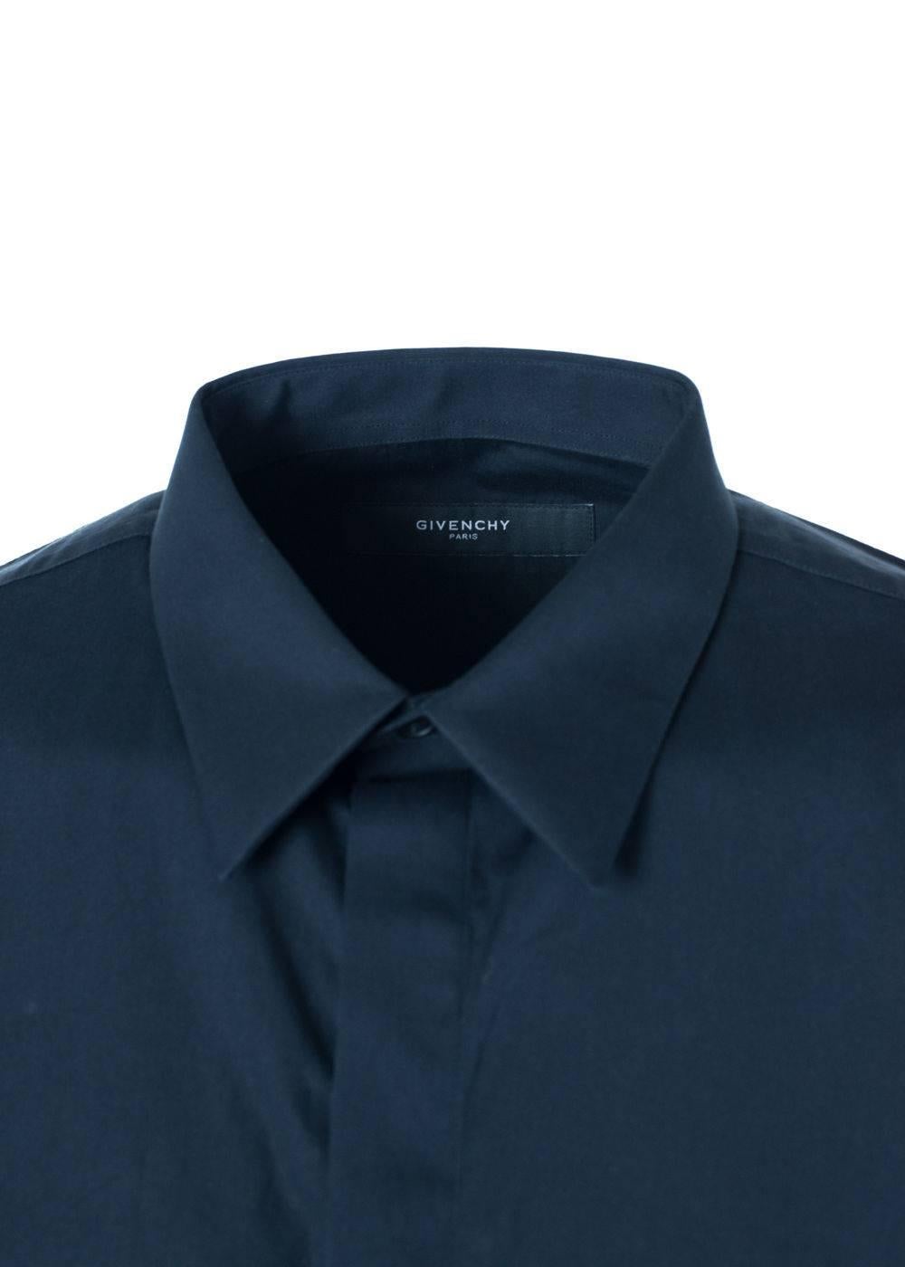 Brand New Givenchy Men's Button Down
Original Tags
Retails in Stores & Online for $695
Men's Size E42 / US16.5 (XXS) Fits True to Size

Every man needs a classic Dark navy button down for those professional settings or dressy outings. This Givenchy