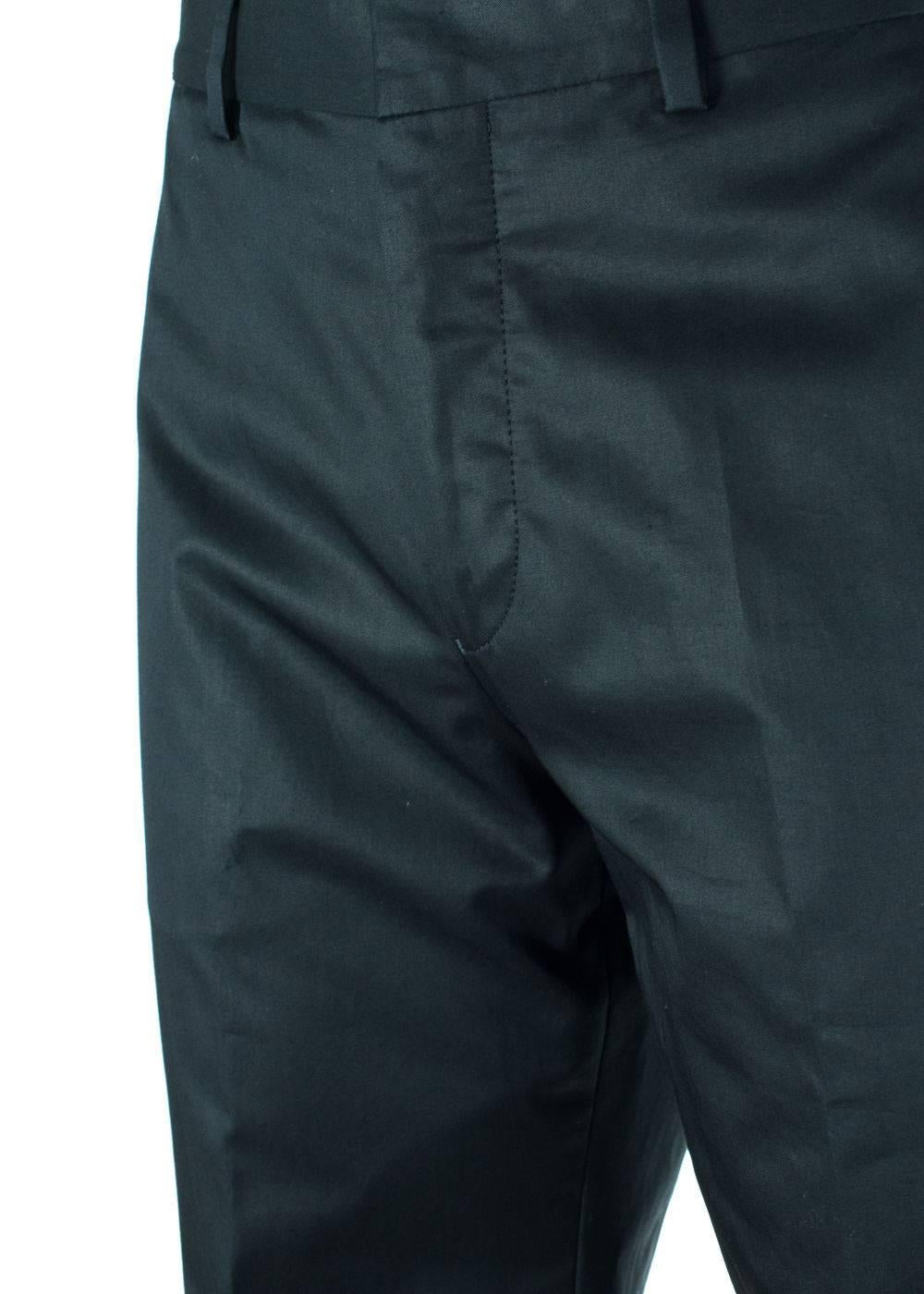 Brand New Givenchy Men's Trousers
Original Tags
Retails in Stores & Online for $390
Men's Size E48 / US32 Fits True to Size

Classic simple black trousers from Givenchy that are a must have essential for all men's closet. Super classy and