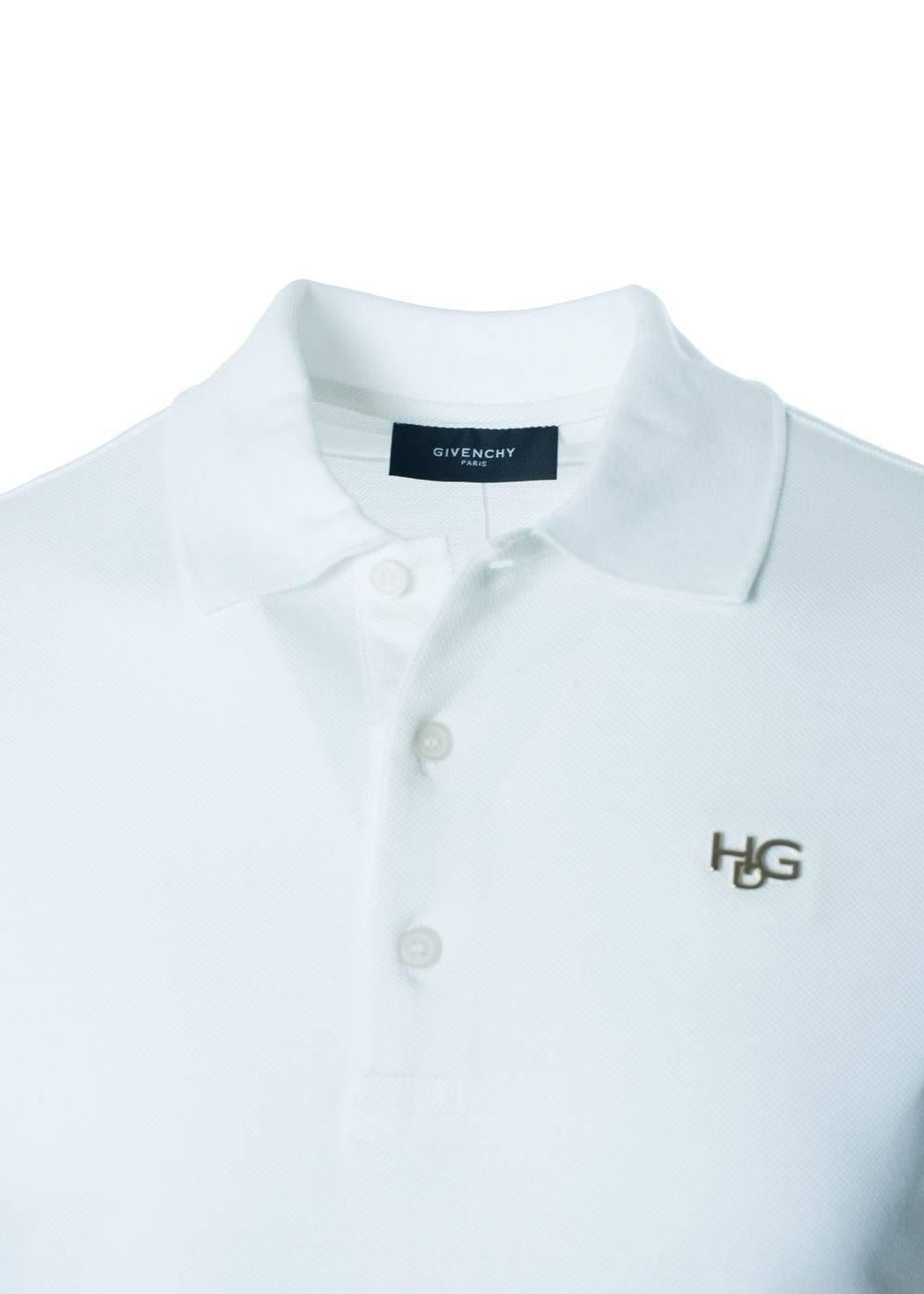 Brand New Givenchy Men's Polo
Original Tags
Retails in Stores & Online for $550
Men's Size Small Fits True to Size

Classic white polo shirt, versatile for any occasion and season especially this hot summer weather. This polo shirt has a silver