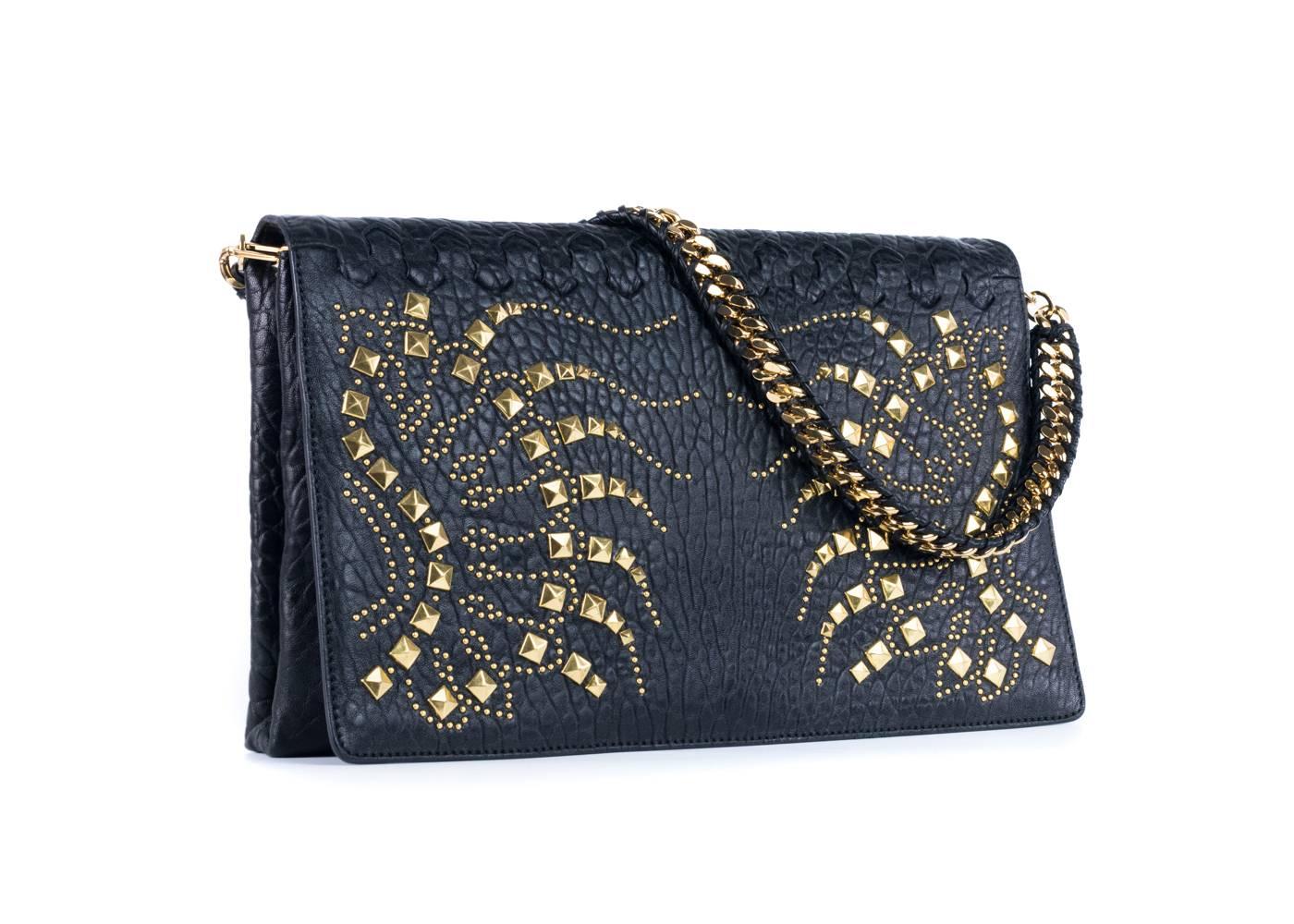 Brand New Roberto Cavalli Clutch
Original Tags & Dust Bag Included
Retails in Stores & Online for $2200
Dimensions: 13