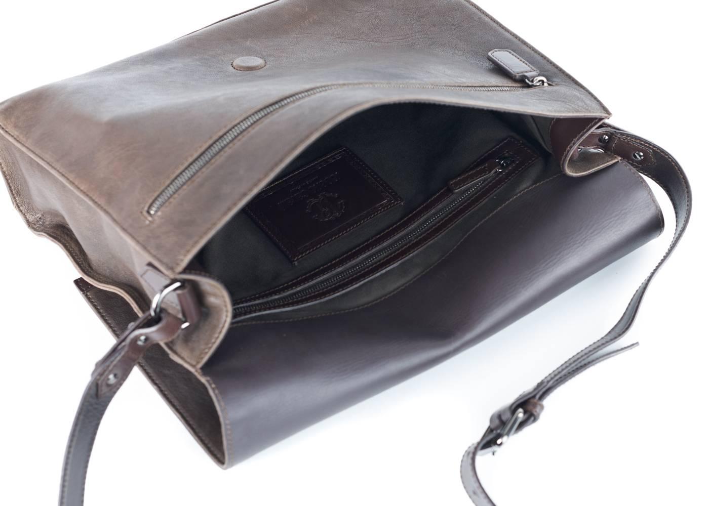 Roberto Cavalli Men's Brown Leather Croc Embossed Messenger Bag 1