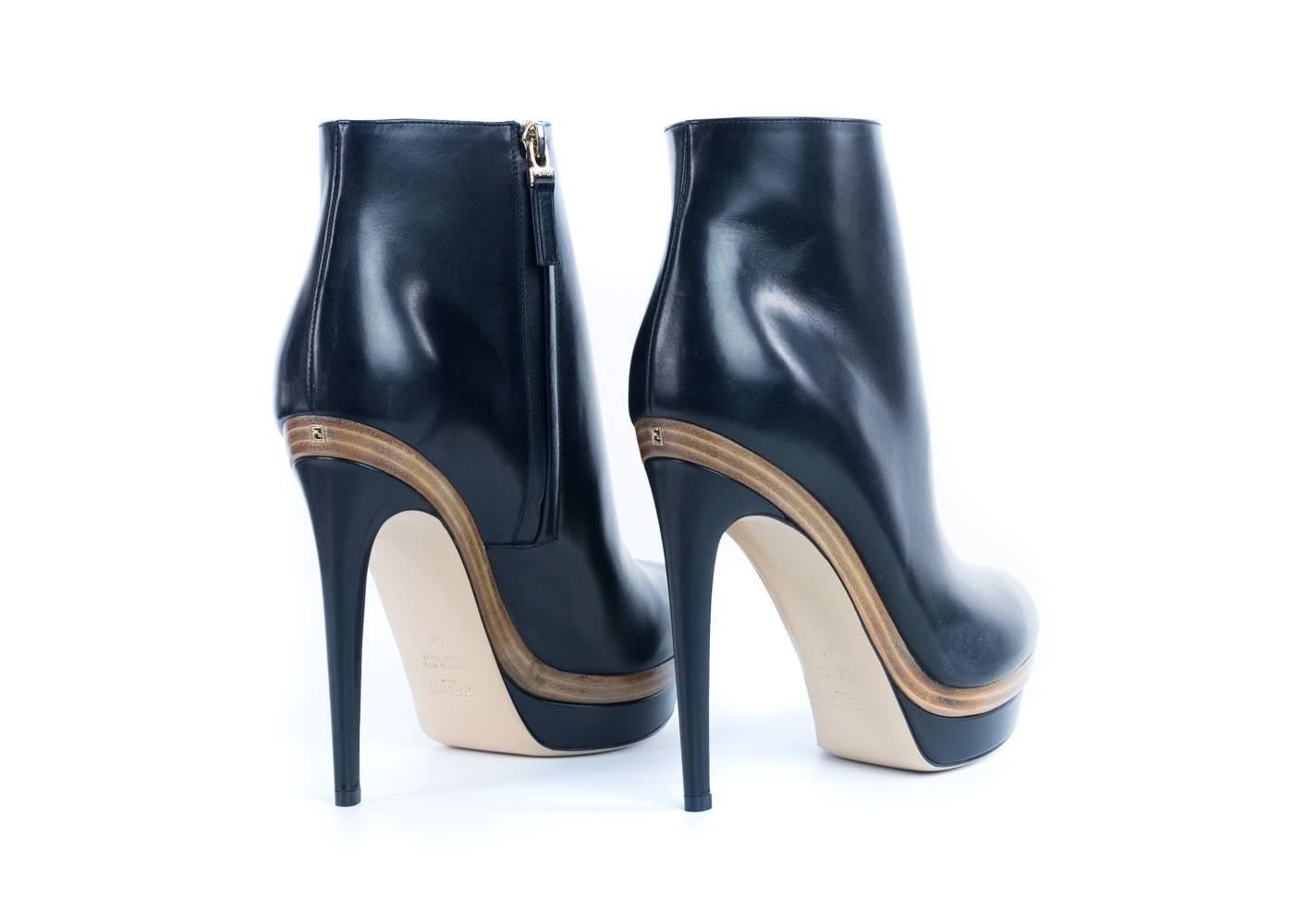 Fendi Womens Black Leather High Ankle Boots Zipper In New Condition In Brooklyn, NY