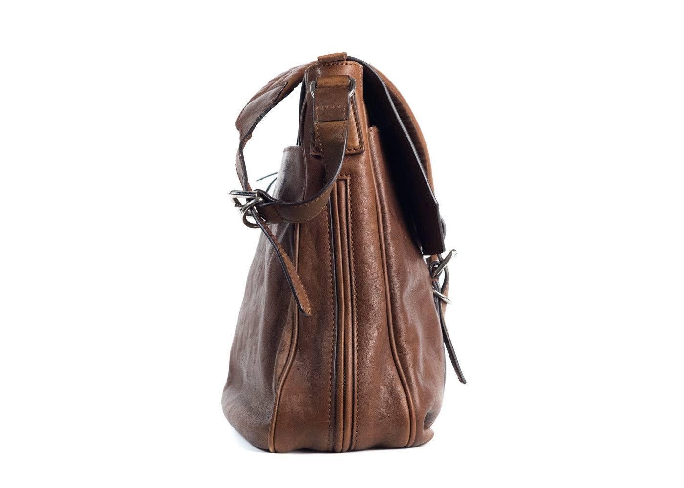 Brand New Brunello Cucinelli Messenger Bag
Dust Bag Included
Retails in Stores & Online for $3495
Dimensions: 15