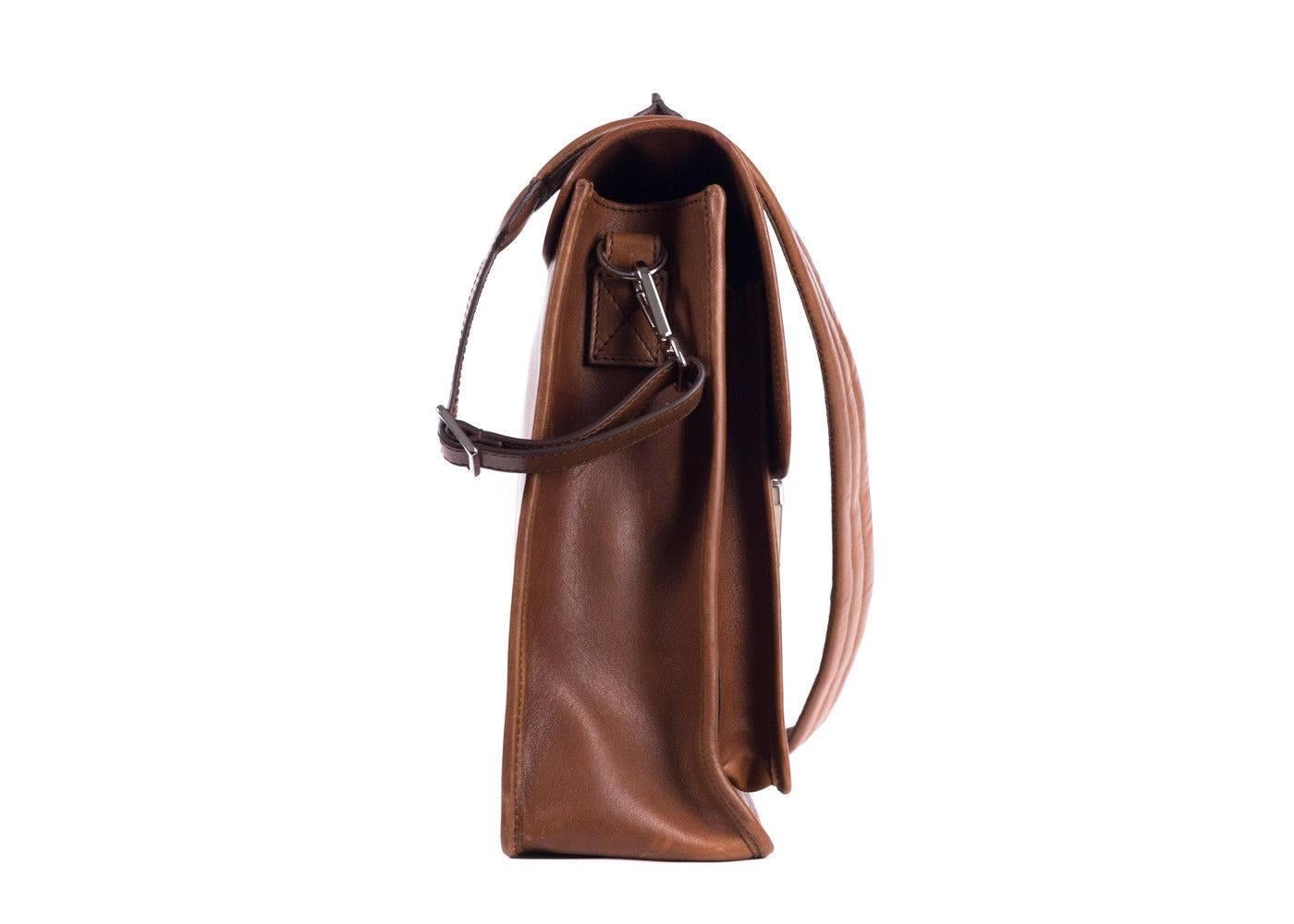 Brand New Brunello Cucinelli Messenger
Dust Bag Included
Retails in Stores & Online for $2875
Dimensions: 18