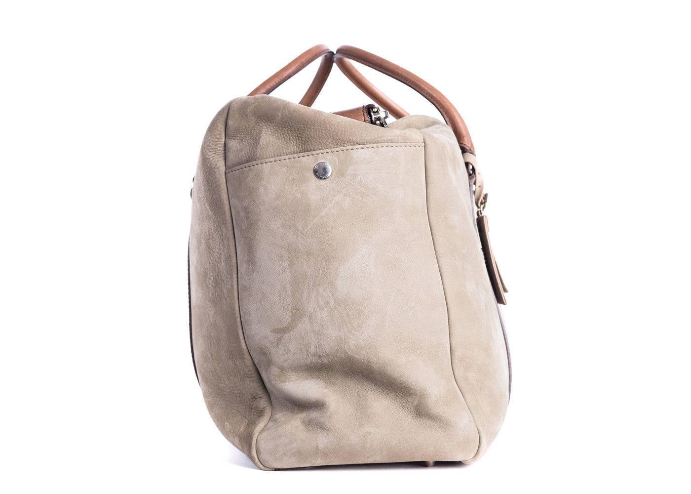 Brand New Brunello Cucinelli Travel Bag
Dust Bag Included
Retails in Stores & Online for $3259
Dimensions: 24