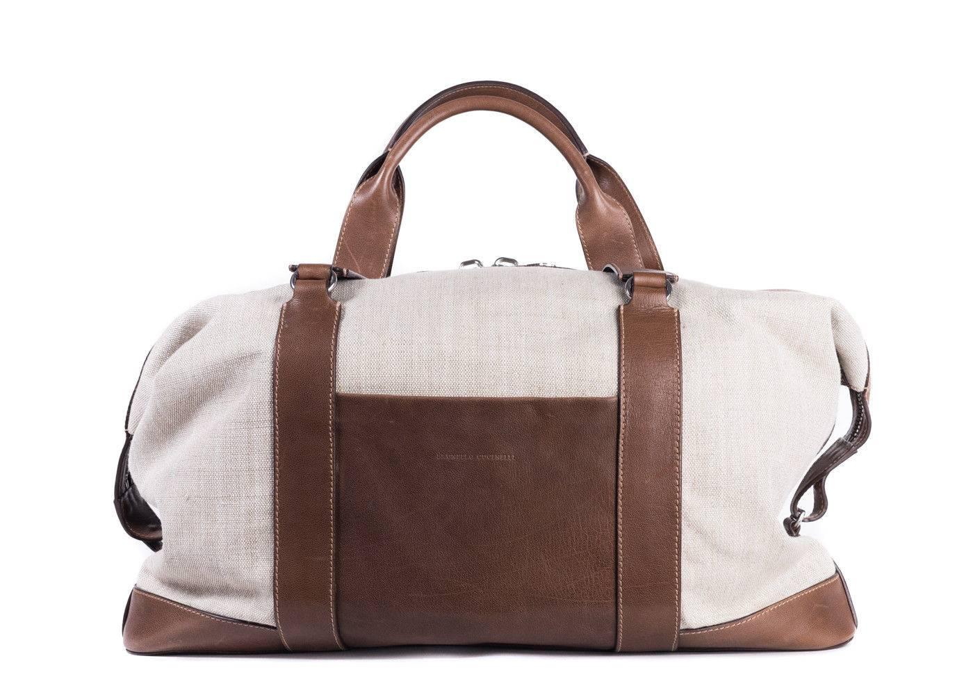 Brand New Brunello Cucinelli Messenger Bag
Dust Bag Included
Retails in Stores & Online for $2850
Dimensions: 24"L x 10"H x10"D

Just like Brunello Cucinelli's clothing, this holdall is timeless, well crafted and elegantly