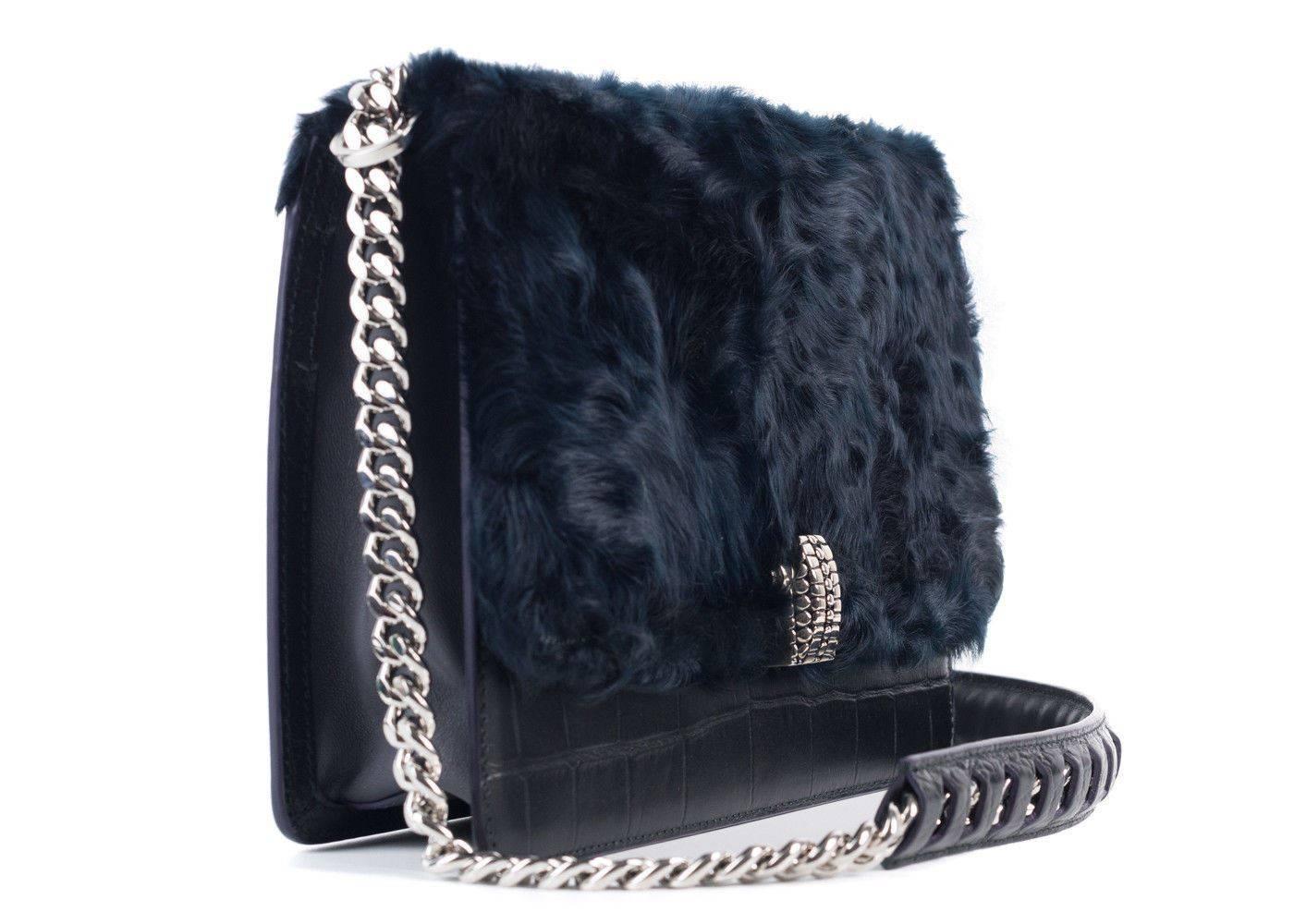 Roberto Cavalli Black Leather Navy Tousled Fur Chained Shoulder Bag In New Condition For Sale In Brooklyn, NY