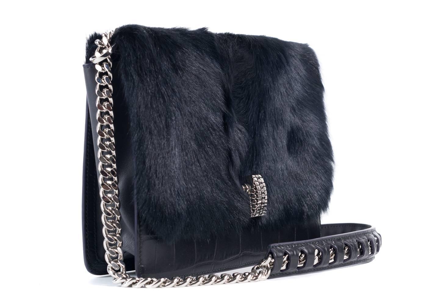 Brand New Roberto Tinted Fur Shoulder Bag
Original Tag & Dust Bag Included
Retails In-Stores & Online for $2493
Dimensions: 9