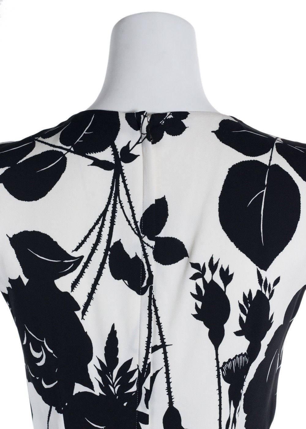 Women's Dolce&Gabbana Black and White Floral Embroidered Sleeveless Dress