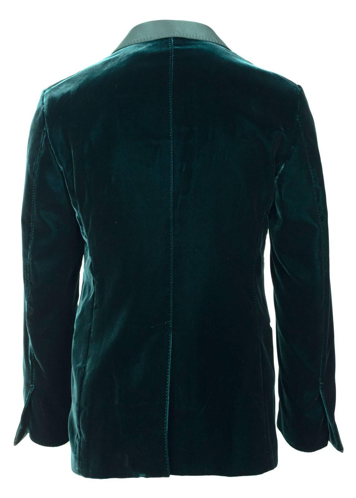 Step into the season in your Green Velvet Shelton Cocktail Jacket. This high quality piece features classic Sumptuous Cocktail Jacekt with a Vibrant Velvet Base and Tonal Satin Shawl Collar and Cuffs. The Style Features a center Vent and a one