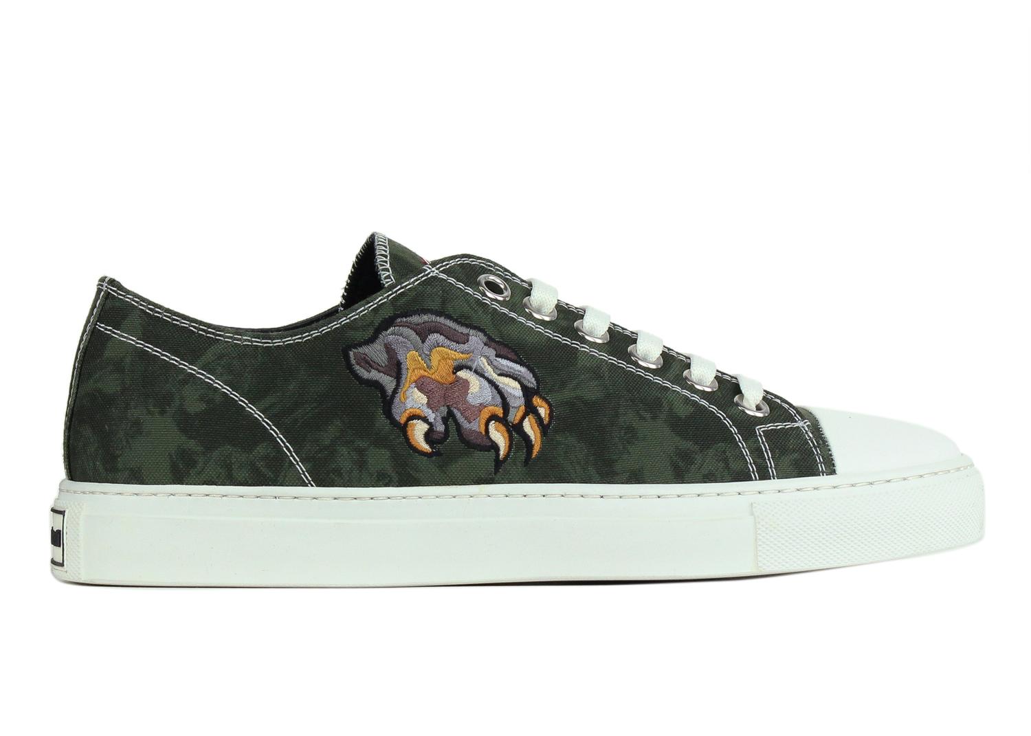 Roberto Cavalli Mens Green Embroidered Claw Low Top Sneaker In New Condition For Sale In Brooklyn, NY