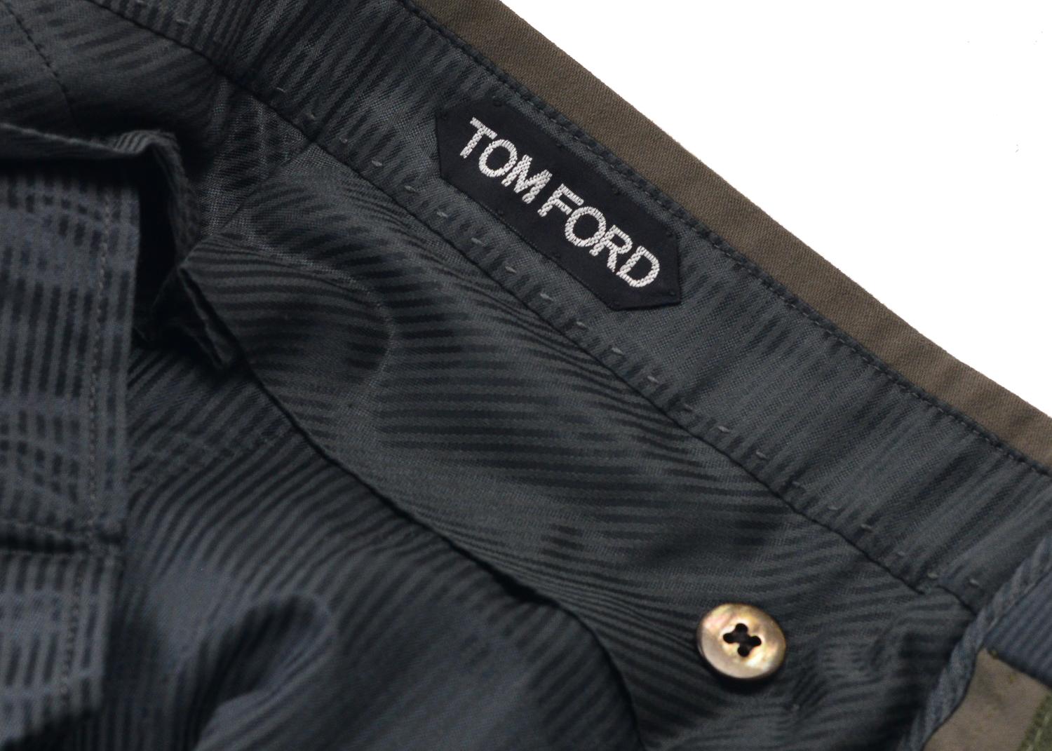 Tom Ford Men's Olive Green Pleated Front Trousers In New Condition For Sale In Brooklyn, NY