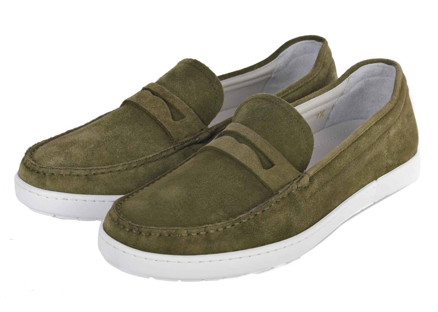 Take the time to embrace the moment in your Giorgio Armani Loafers. These shoes feature a autumnal green supple suede, crisp white rubber sole, and classic penny par. You can pair these shoes with a light brown jacket, crisp white top, and