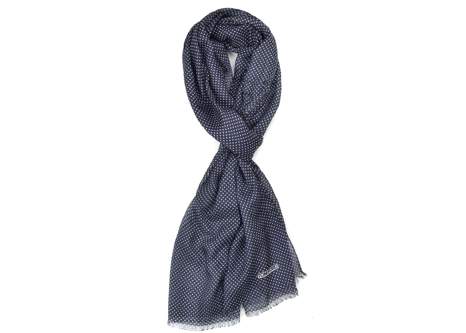Tom Ford Navy Polka Dot Print Silk Blend Double Side Fringed Scarf In New Condition In Brooklyn, NY