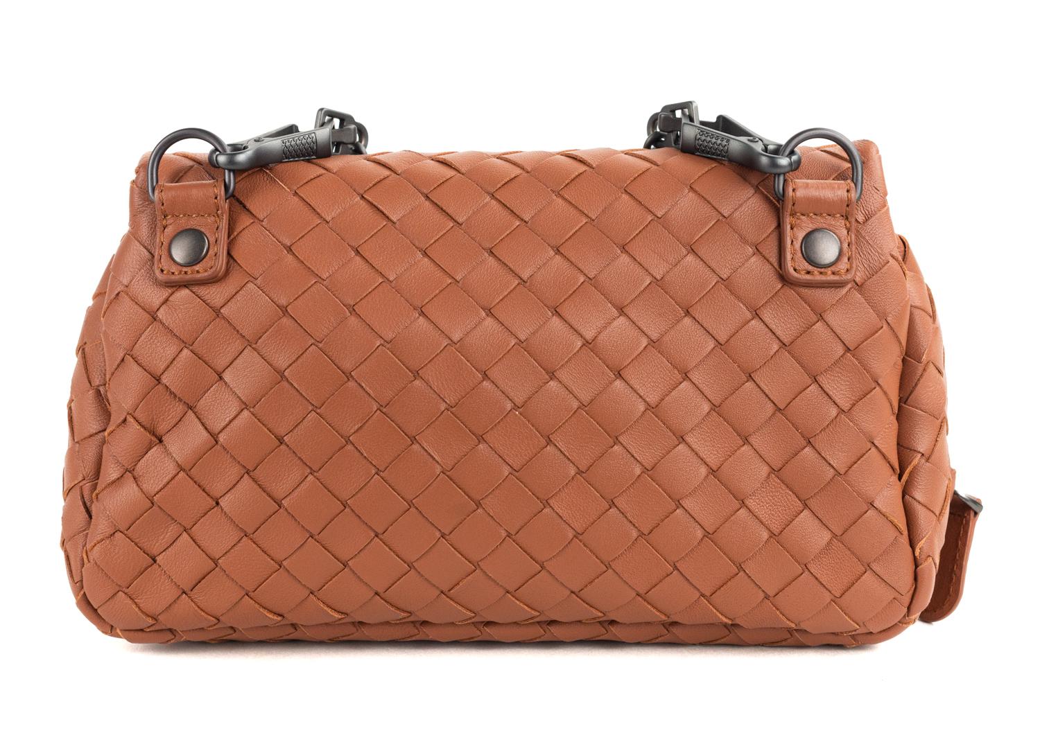 Bottega Veneta Camel Brown Intrecciato Small Chain Crossbody Bag In New Condition For Sale In Brooklyn, NY