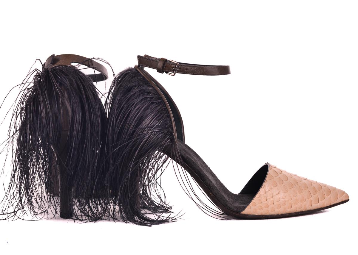 Brunello Cucinelli Womens Brown Embossed Leather Fringe Pumps In New Condition For Sale In Brooklyn, NY