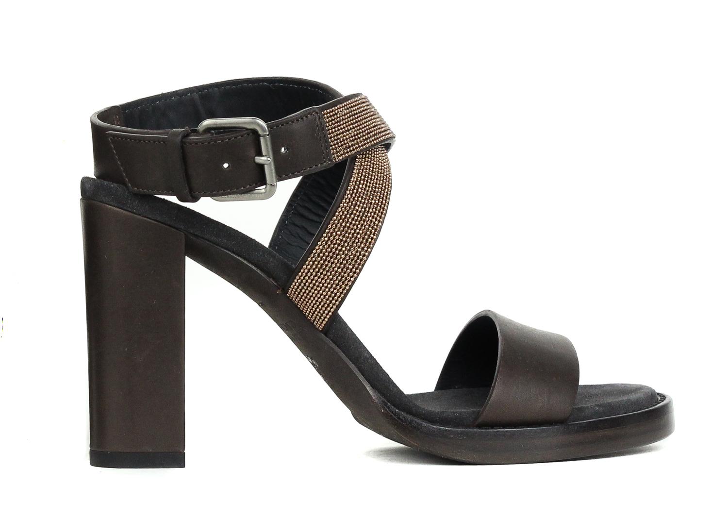Brunello Cucinelli Brown Leather Monili Ankle Strap Pumps  In New Condition For Sale In Brooklyn, NY