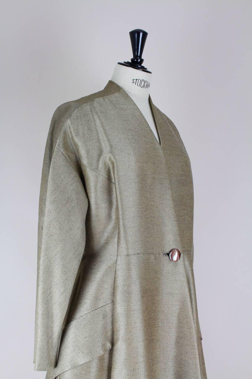 Elégance Parisienne Taupe Wool Princess Coat, Early 1950s  In Good Condition In Munich, DE